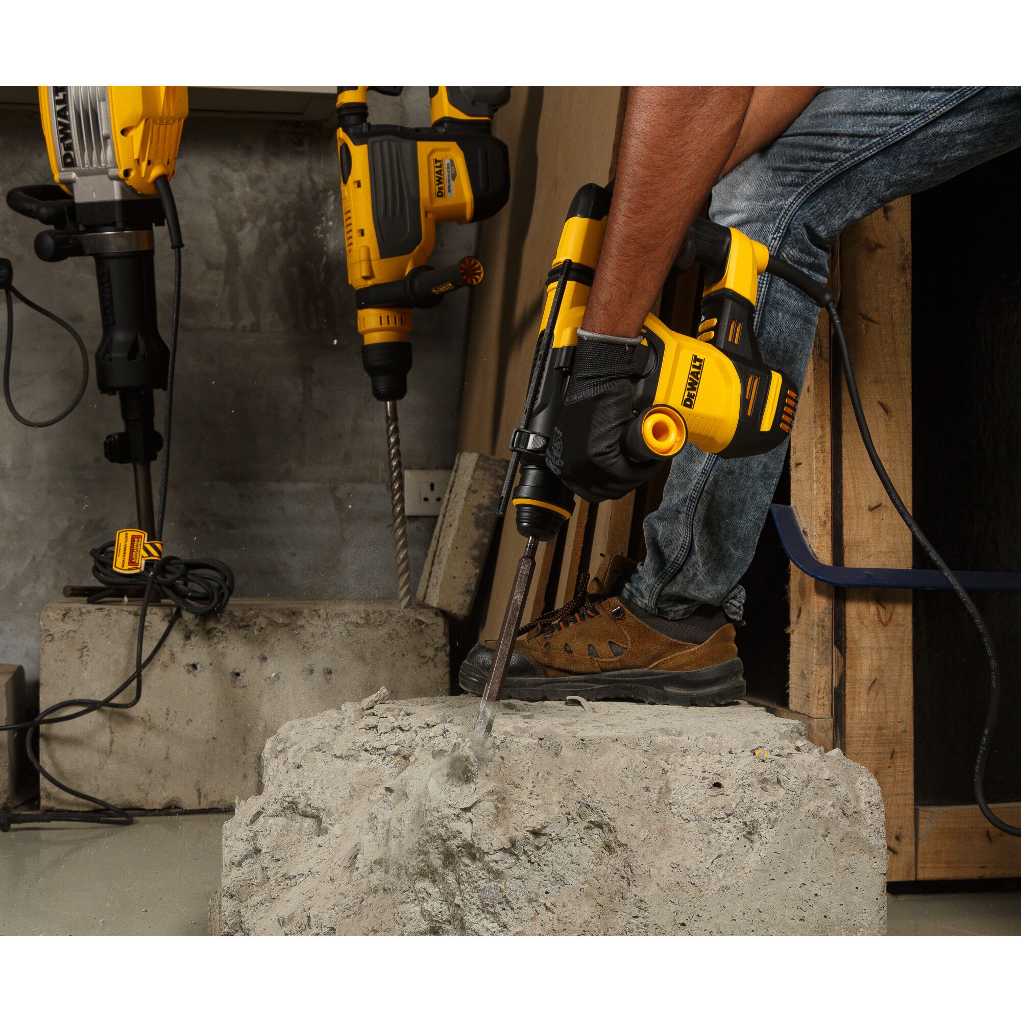 950W 30mm 3-Mode SDS-Plus Hammer