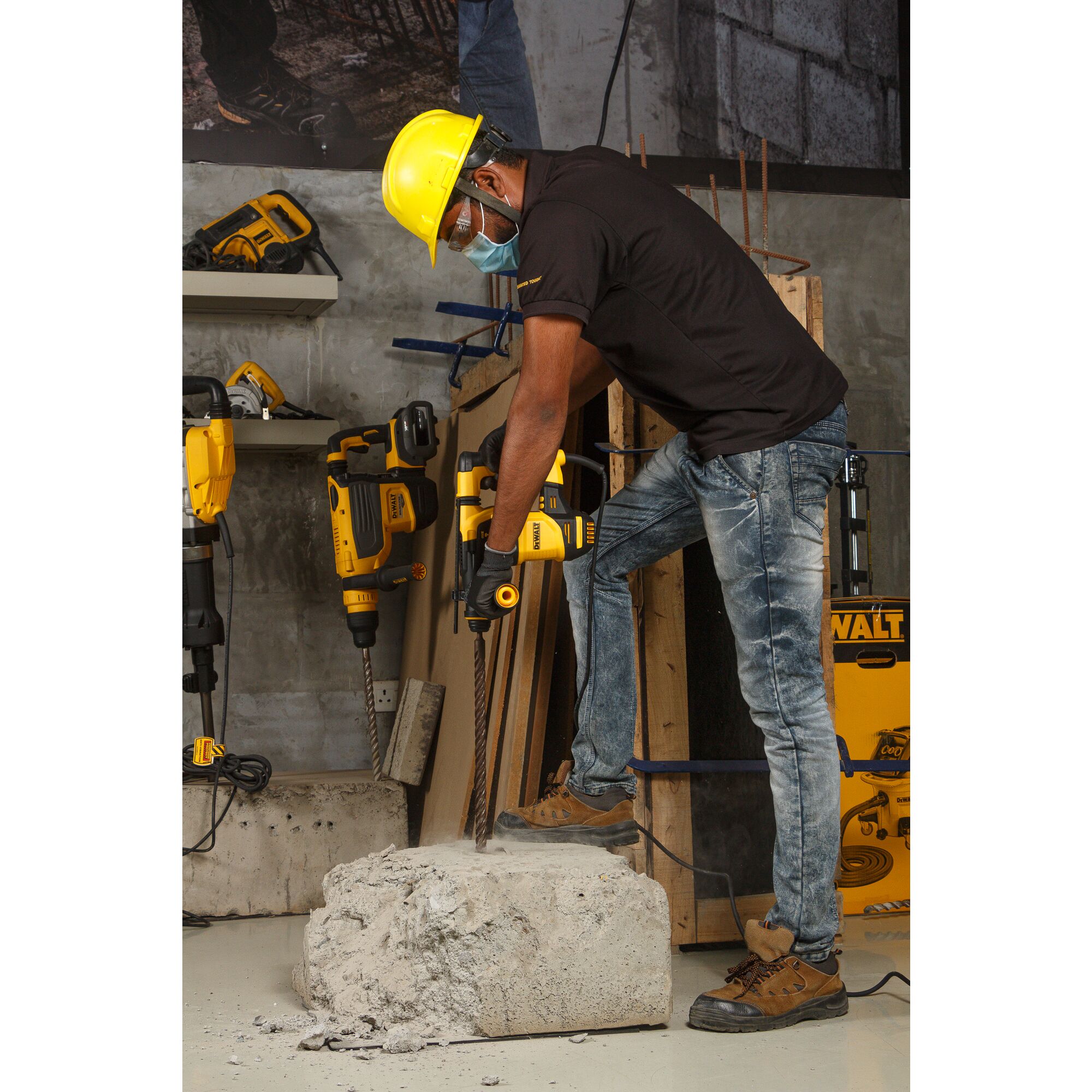 950W 30mm 3-Mode SDS-Plus Hammer