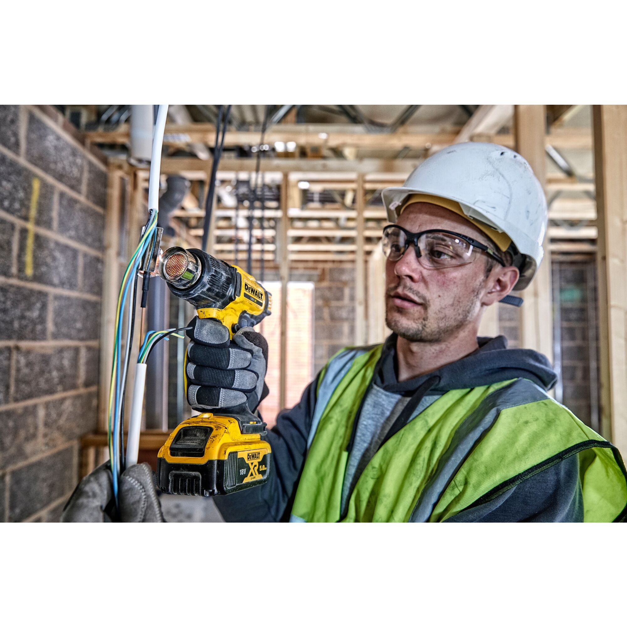 20V MAX Cordless Hear Gun (Bare)