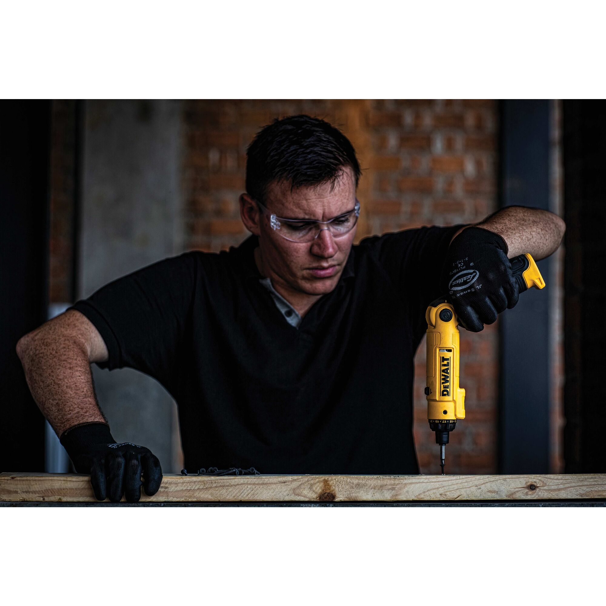 8V MAX Screwdriver
