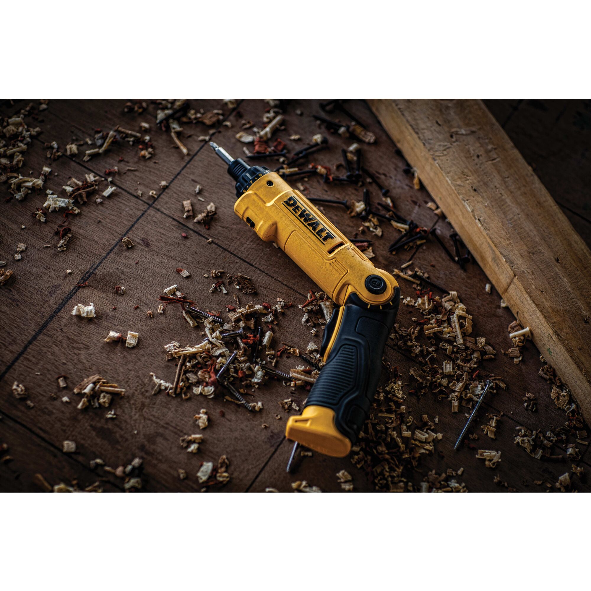 8V MAX Screwdriver