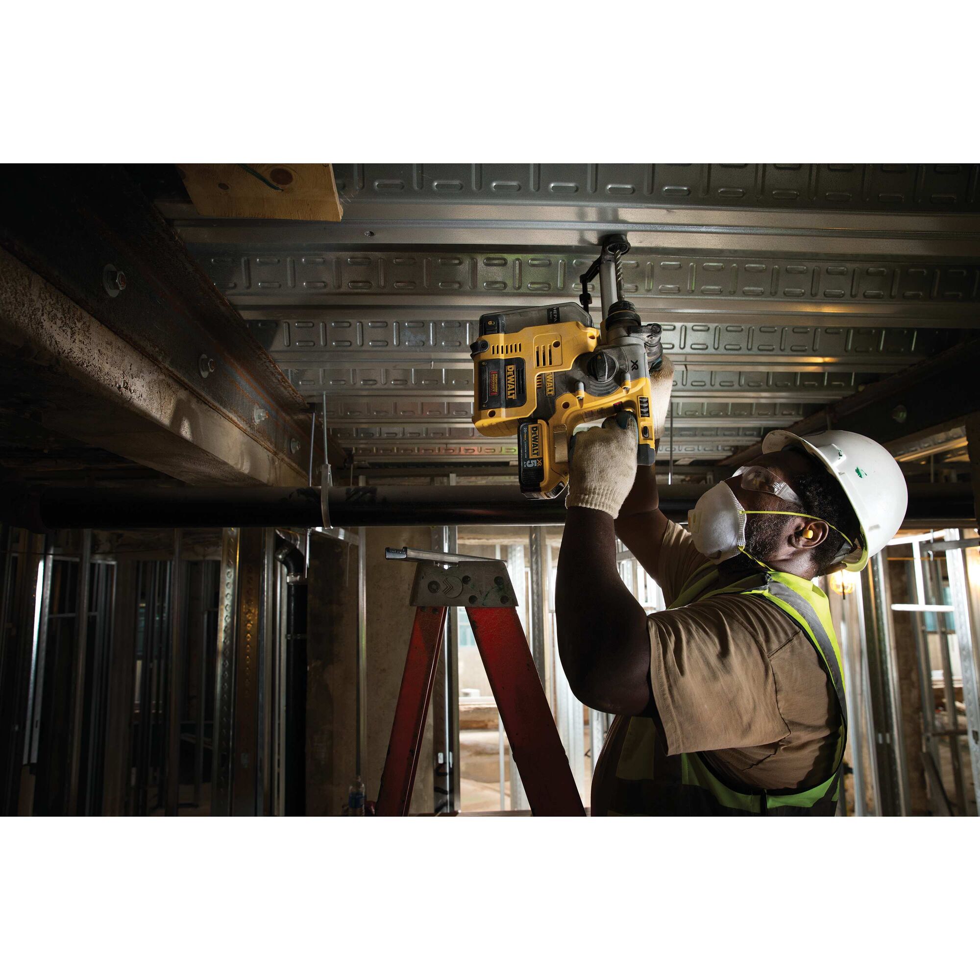 20V MAX Brushless 3-Mode 24mm SDS-Plus Cordless Hammer (5Ah Batteries)