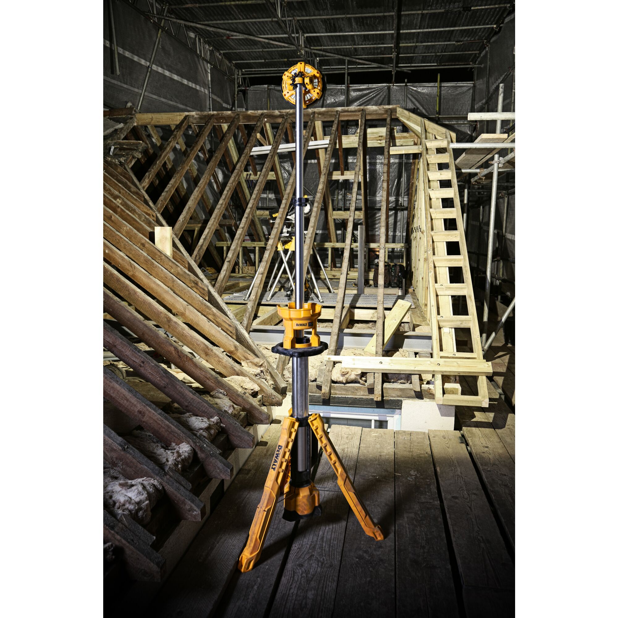 18V 3000 Lumens Cordless Tripod Light (Bare)