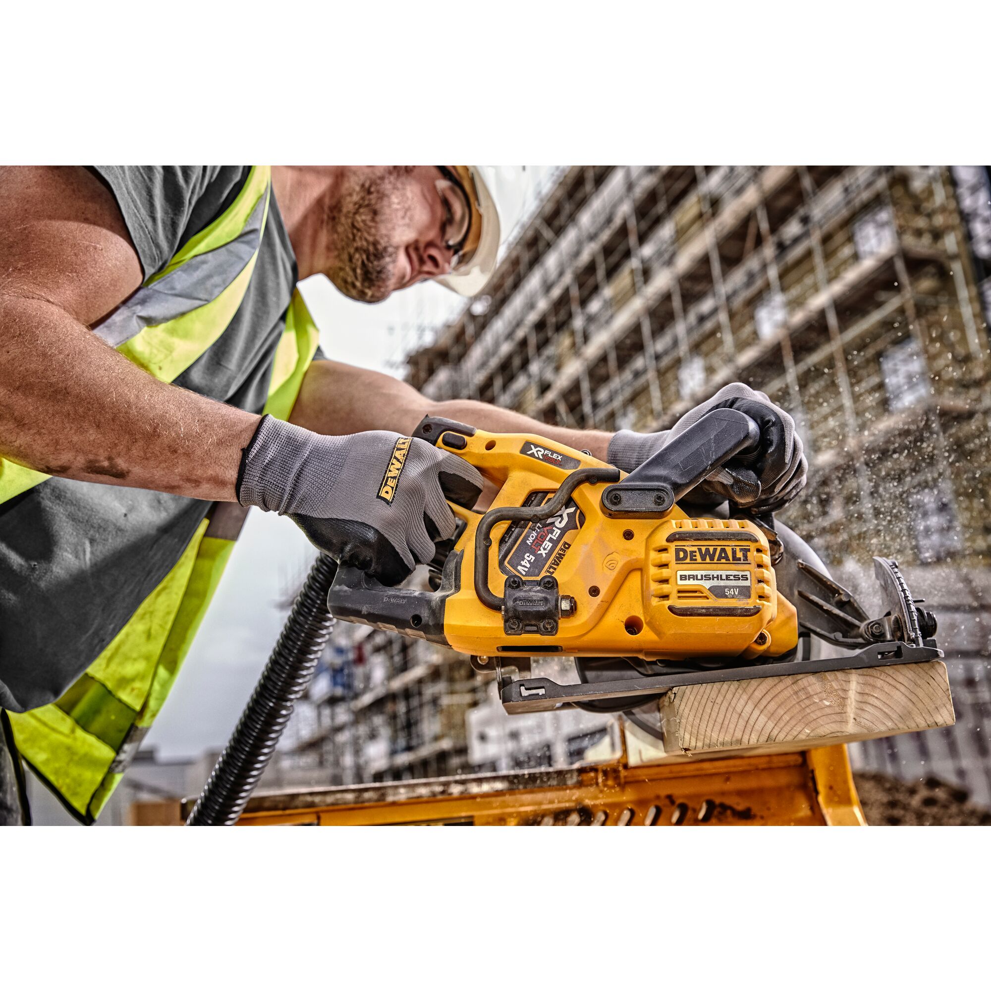 54V XR FLEXVOLT 190mm High Torque Circular Saw - Bare Unit