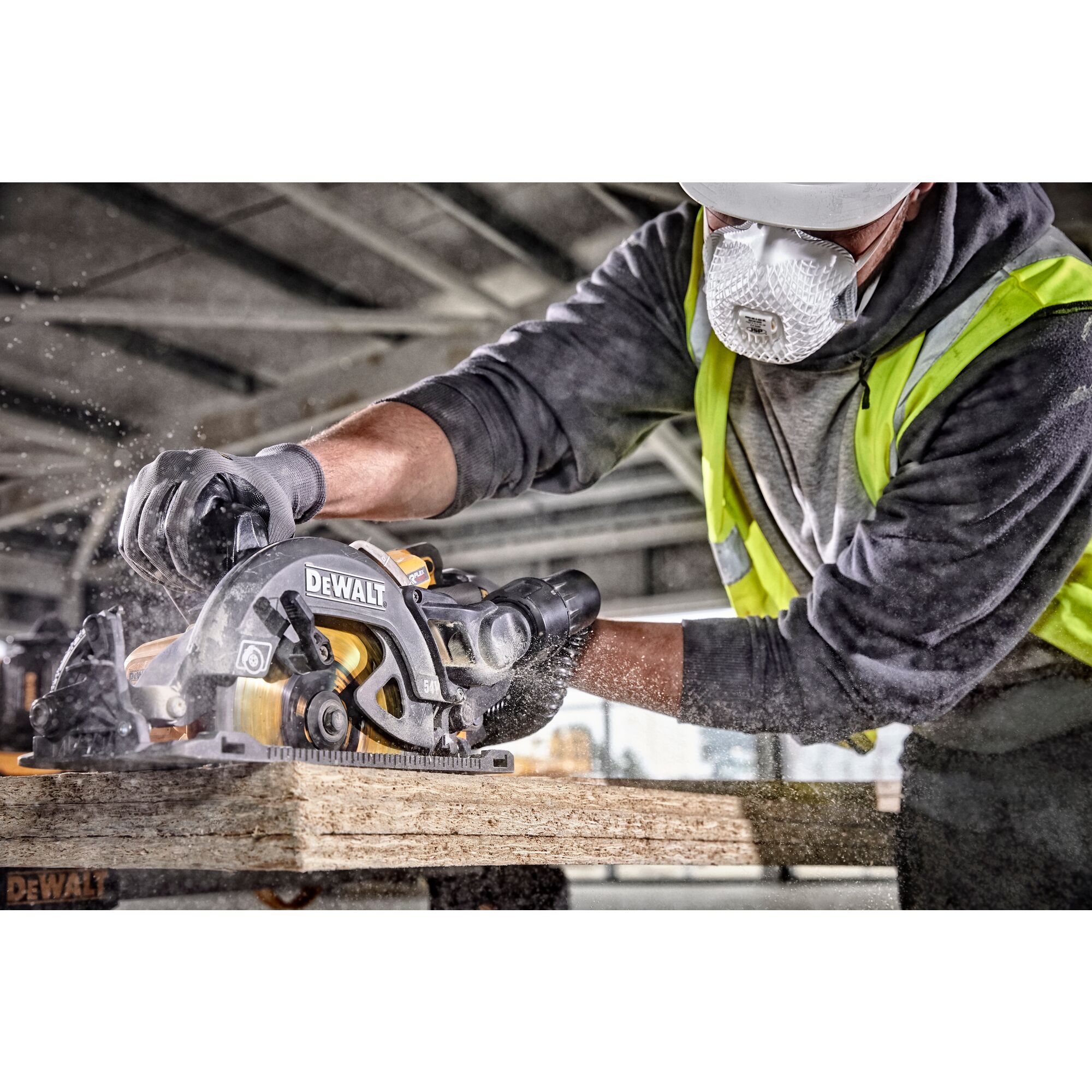 54V XR FLEXVOLT 190mm High Torque Circular Saw - Bare Unit