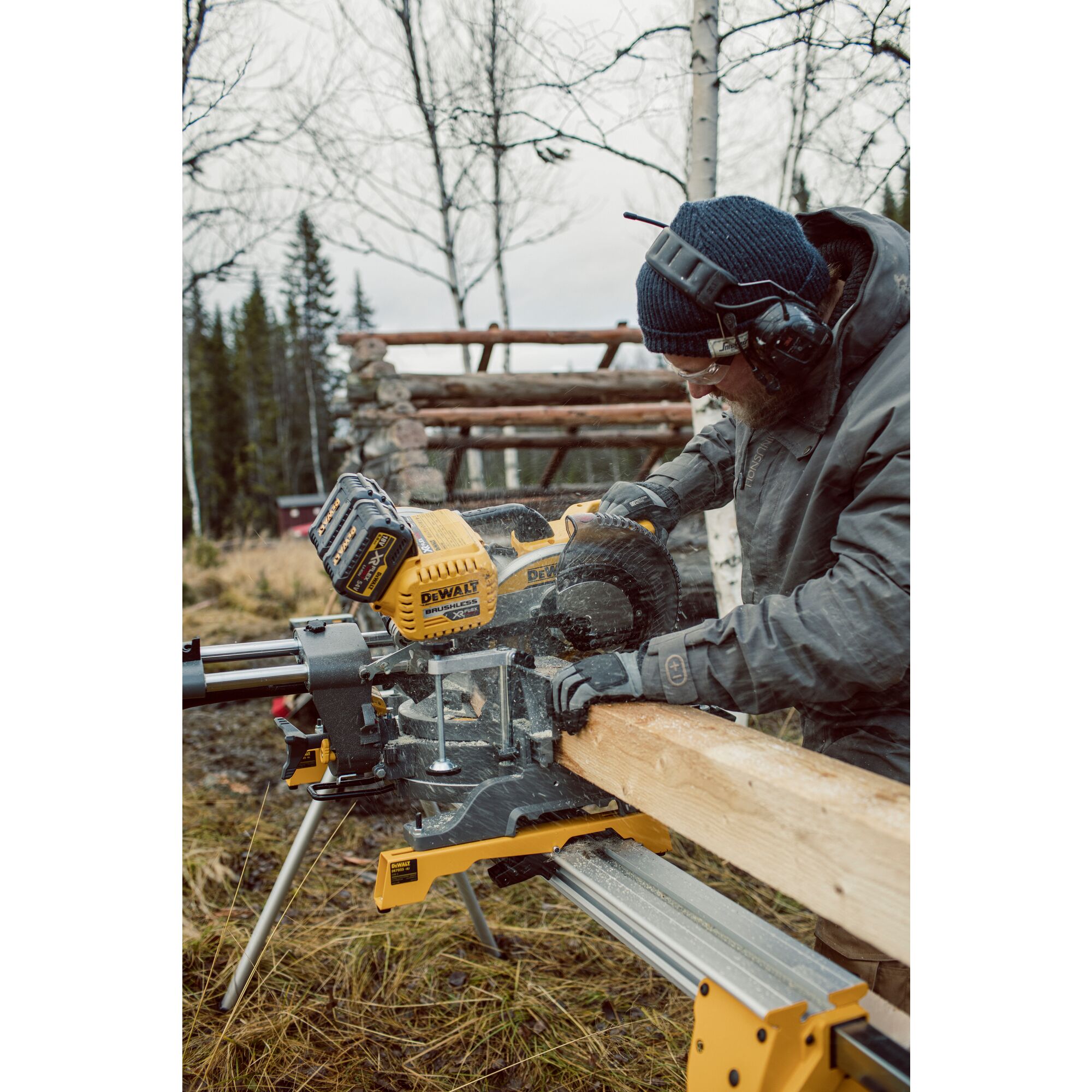 54V XR FLEXVOLT 305MM MITRE SAW - 2 X 6AH