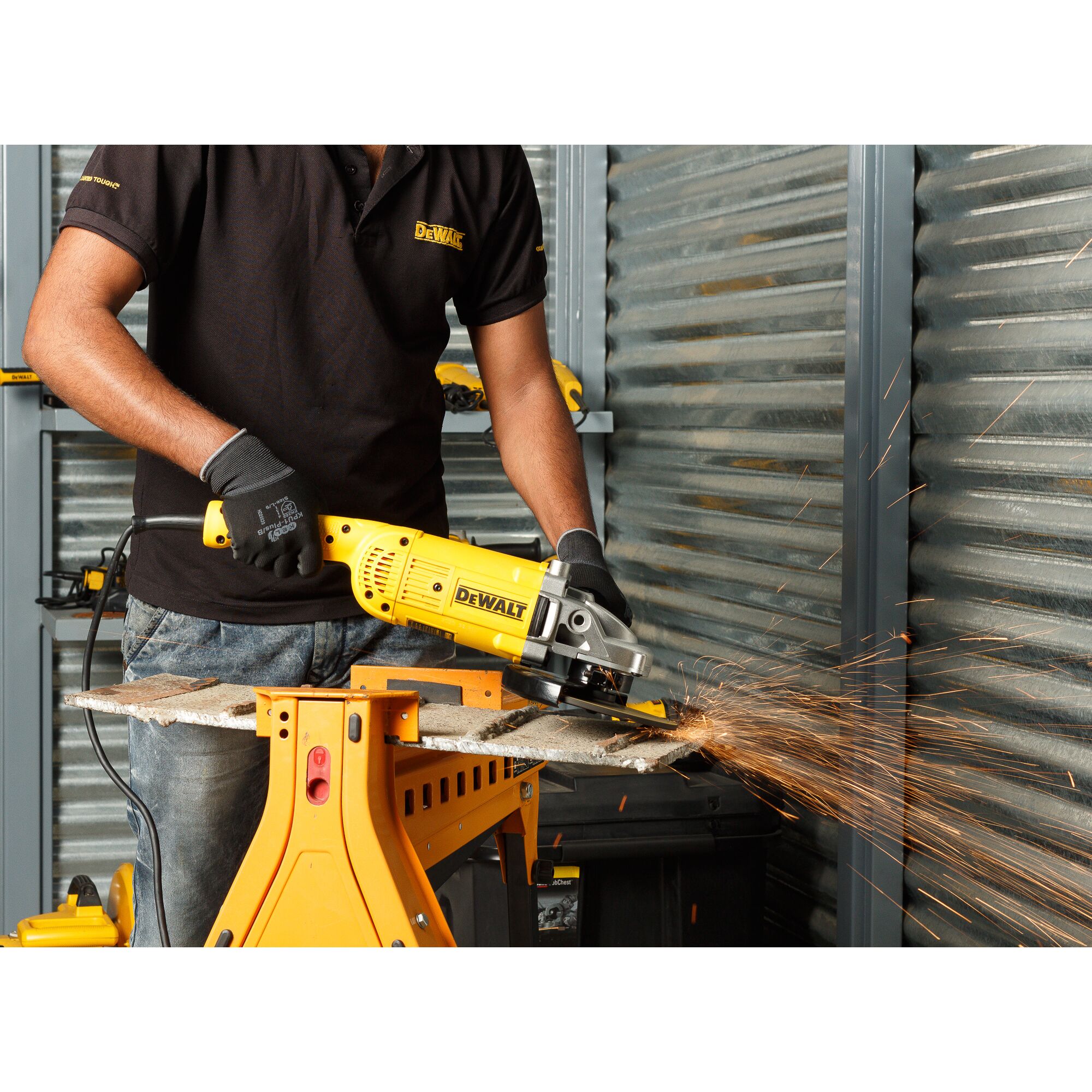 2200W 9-inch Angle Grinder with Trigger Switch