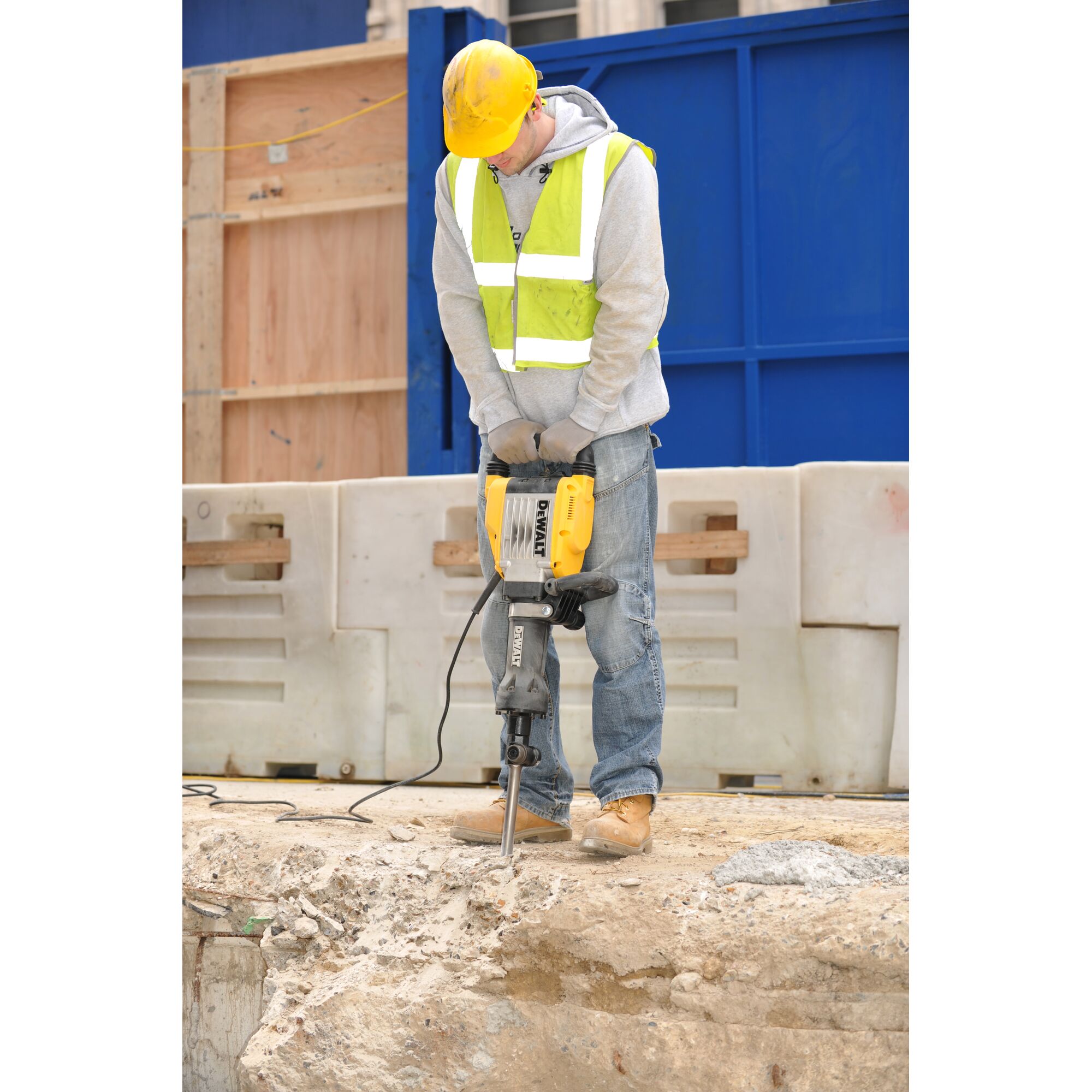 1600W 16Kg 30mm HEX Demolition Hammer