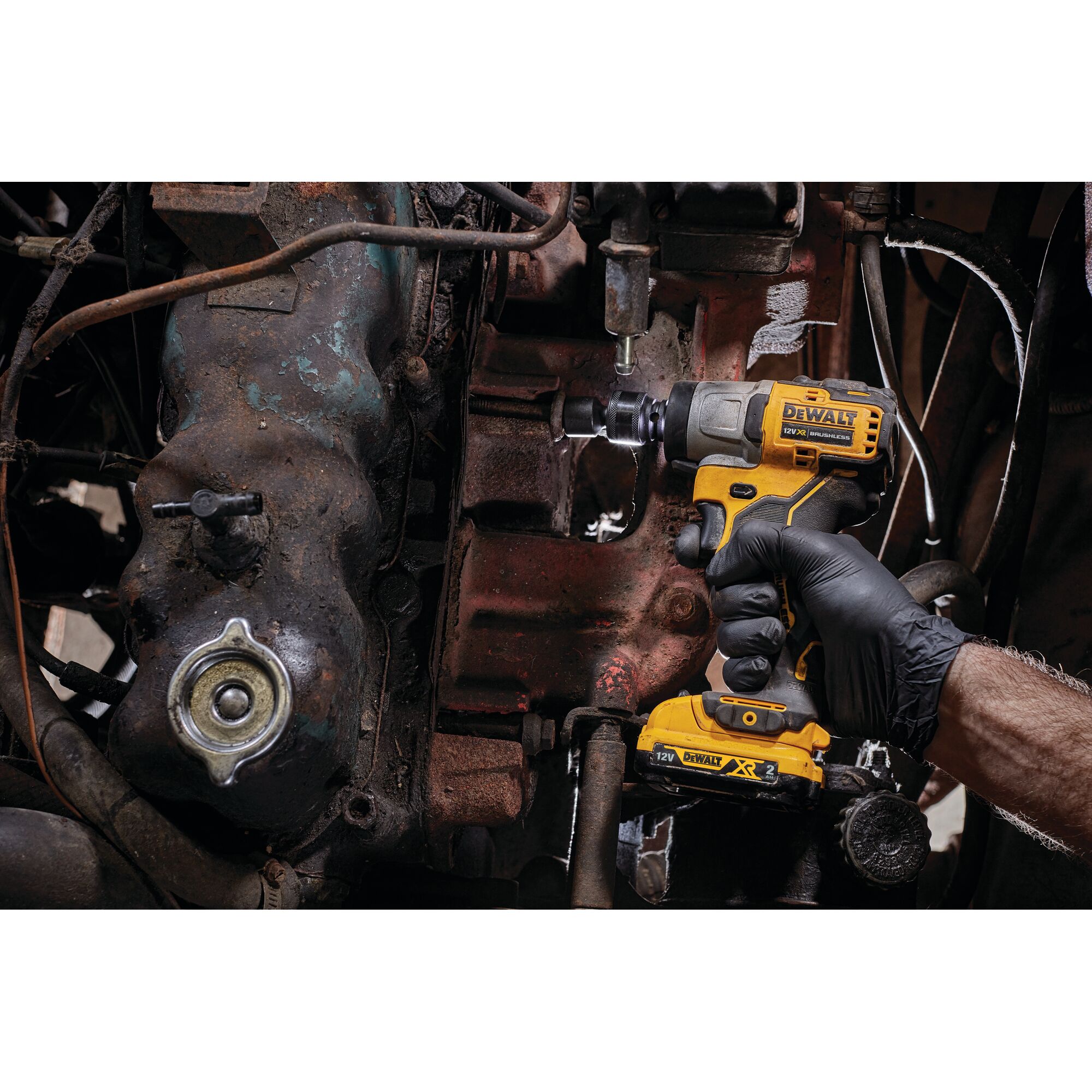 12V XR Brushless 1/2 in. Hog Ring Sub-Compact Impact Wrench - 2 X 2Ah Battery
