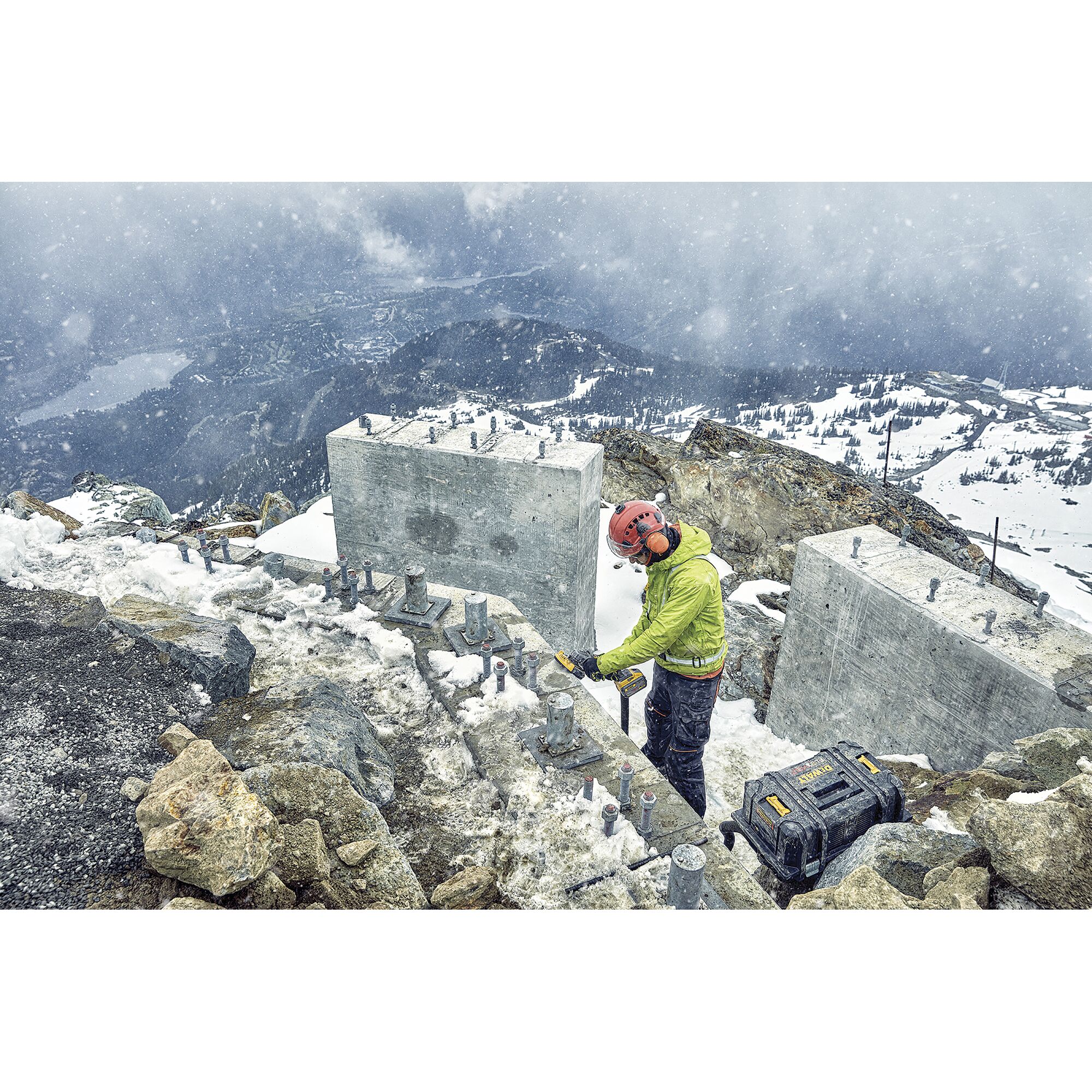 54V XR FLEXVOLT 125mm Angle Grinder (Tool Only)