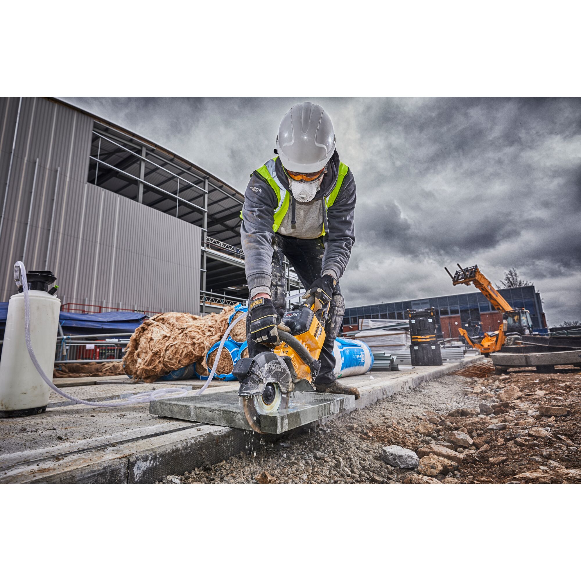 54V XR FLEXVOLT 230mm Cut Off Saw (Tool Only)